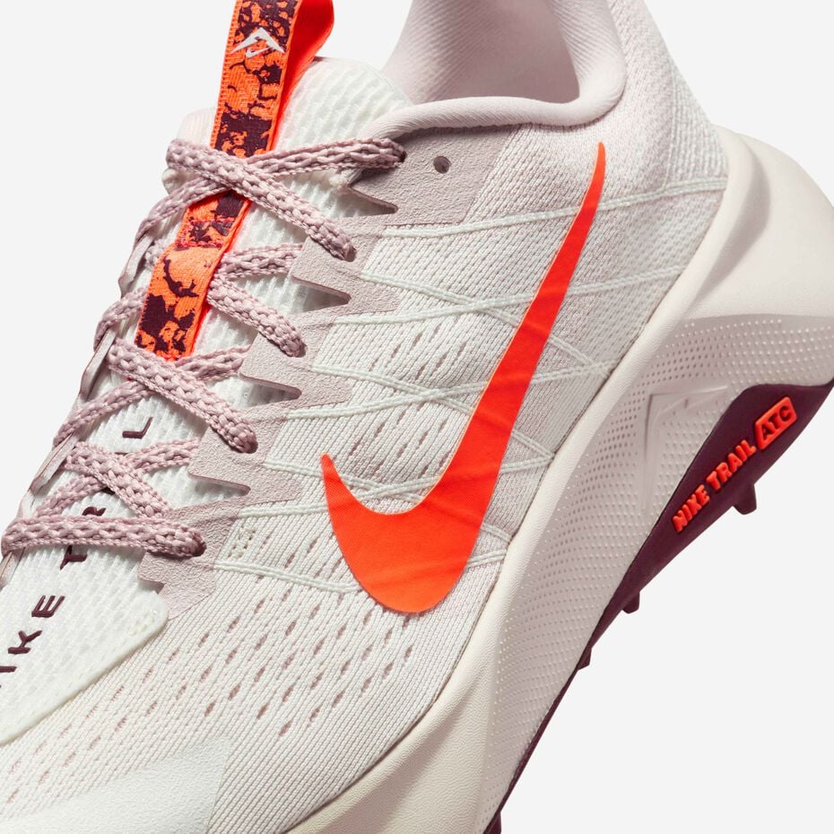 Nike Wildhorse 10 – Beige Sable & Rouge